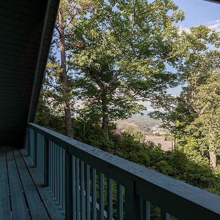A Bears View Villa แกตลิงเบิร์ก ภายนอก รูปภาพ